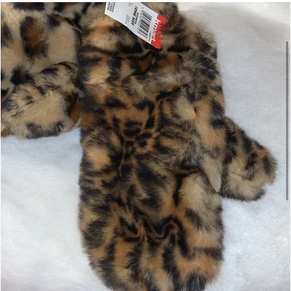 🍭 Soft, Luxurious, Fluffy Faux Fur Leopard Mittens NWT - Picture 5 of 6